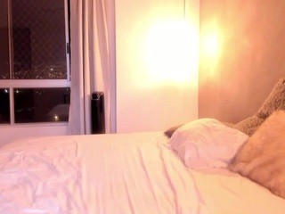 Tracy Simmons nude on adult Live Sex Chat Room