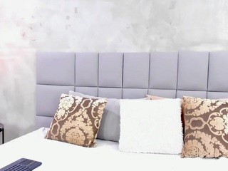 sophia-lopeez nude on adult Live Sex Chat Room