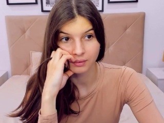 LiaMin nude on adult Live Sex Chat Room
