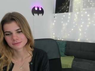 RilieyReid18 nude on adult Live Sex Chat Room