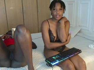 SweeneyDesire nude on adult Live Sex Chat Room