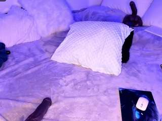 LILDEBBIE nude on adult Live Sex Chat Room
