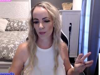 Mckennasutra nude on adult Live Sex Chat Room