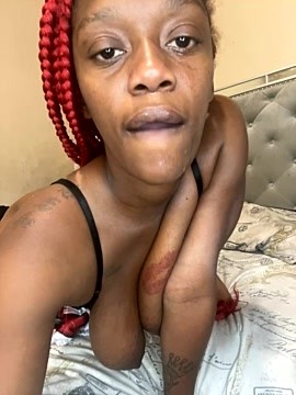 MzGoodPuzzy nude strip on cam for live sex chat