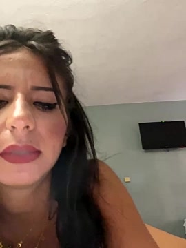 Niiaraah nude strip on cam for live sex chat