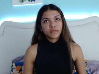 Niiky1 nude on adult Live Sex Chat Room