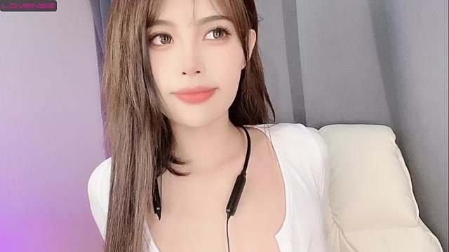 Avaxiaolu nude strip on cam for live sex chat