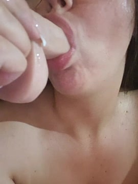 BellaBellaxxx nude strip on cam for live sex chat
