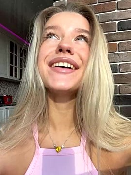 JessIsLove nude strip on cam for live sex chat