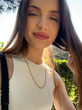 Mollymurr nude strip on cam for live sex chat
