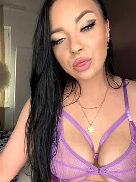 Na_dolli nude strip on cam for live sex chat