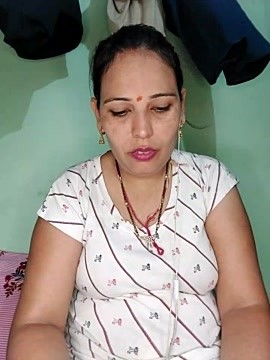 Poojabhabi101 nude strip on cam for live sex chat