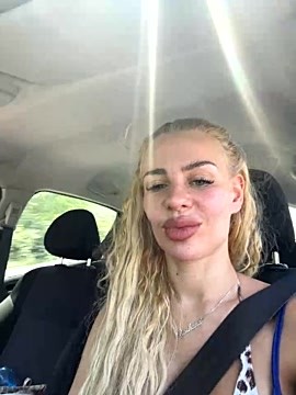 Roshana16 nude strip on cam for live sex chat