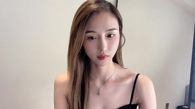 VVVVVKi nude strip on cam for live sex chat