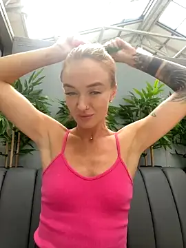 Brilliant-Gold nude strip on cam for live sex chat