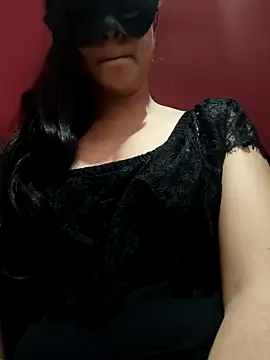 Cute_hot_young nude strip on cam for live sex chat