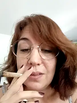 SexyFrenchy_MilfXXX nude strip on cam for live sex chat
