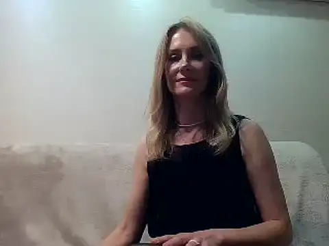 Goldi9508 nude strip on cam for live sex chat