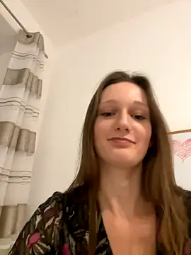 Haley_happy nude strip on cam for live sex chat