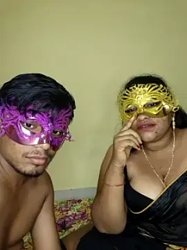 Raje-24 nude strip on cam for live sex chat