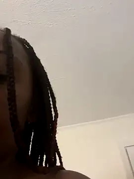 Sexslaveshay nude strip on cam for live sex chat