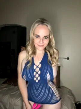 Sexual_Lovable_Doll nude strip on cam for live sex chat