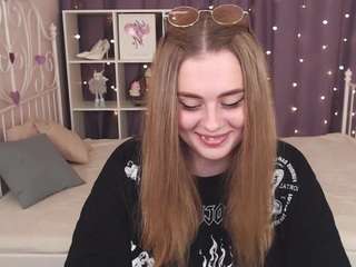 Sofa nude on adult Live Sex Chat Room