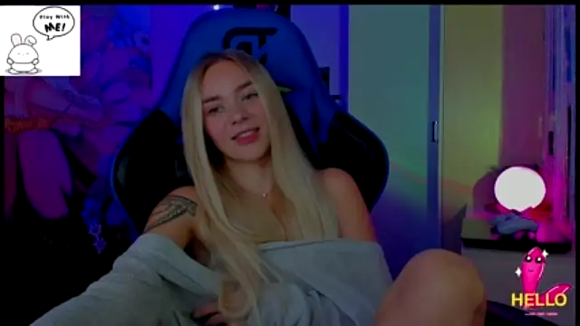 KittyImpressive nude strip on cam for live sex chat