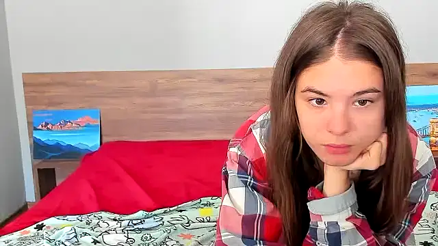 KristaBella nude strip on cam for live sex chat