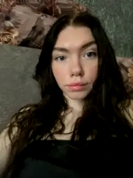 Lisaaa_Alisa nude strip on cam for live sex chat