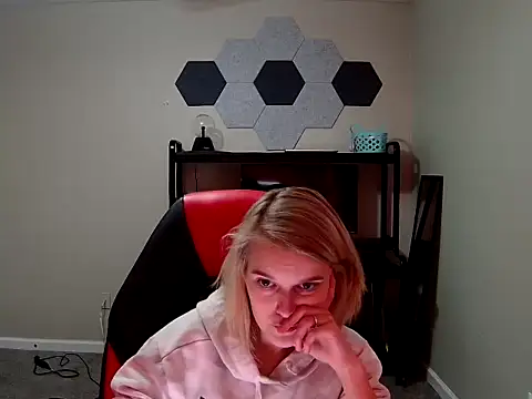Mileyrae nude strip on cam for live sex chat
