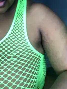 MsPoney_ nude strip on cam for live sex chat