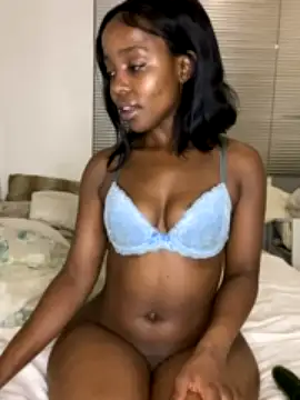 Yummybunny001 nude strip on cam for live sex chat