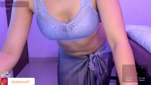 Aliyadsouza naked strip on webcam for live sex chat