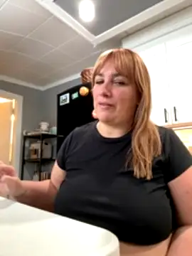 Canadian_BBW naked strip on webcam for live sex chat