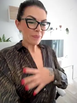 CarlaConnor80 naked strip on webcam for live sex chat