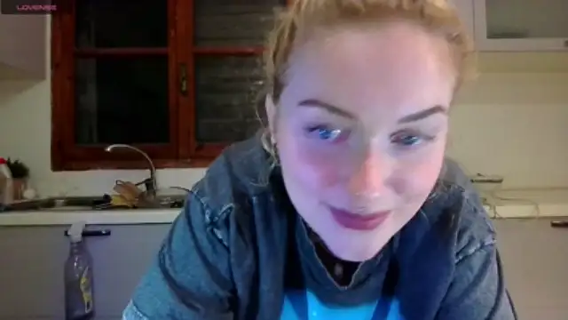 Goldloeckchen159 naked strip on webcam for live sex chat