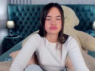 MollyShy nude on adult Live Sex Chat Room
