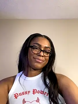CandyLuxxx naked strip on webcam for live sex chat