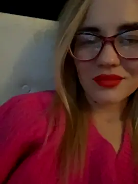 DreamGirl-777 naked strip on webcam for live sex chat
