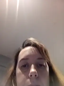 JuicyLucyy69 naked strip on webcam for live sex chat