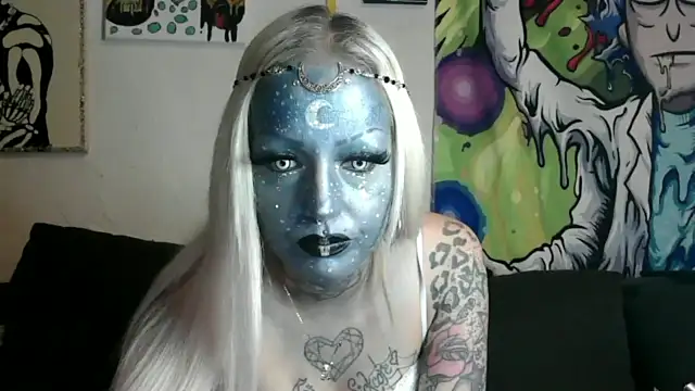 Lucii__ naked strip on webcam for live sex chat