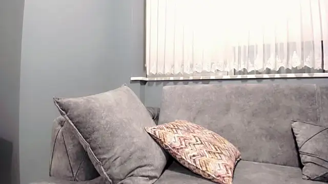 Photomodellll naked strip on webcam for live sex chat