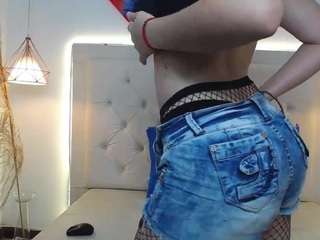 YumyMoon nude sex chat in adult Live Sex Chat Room