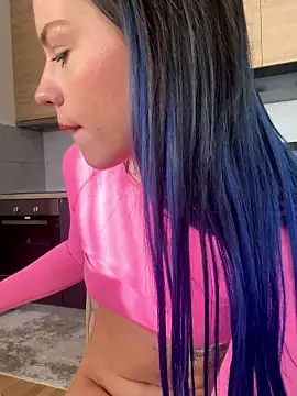 KittyKatyDream naked strip on webcam for live sex chat
