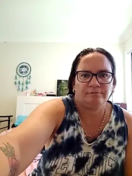 NessVee naked strip on webcam for live sex chat