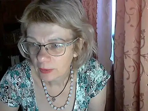 Victoria_Monika naked strip on webcam for live sex chat