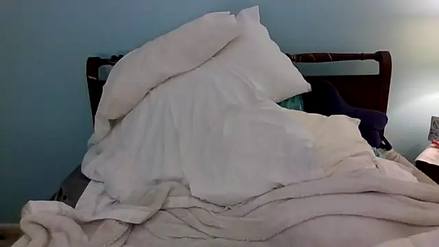 X_Clara naked strip on webcam for live sex chat