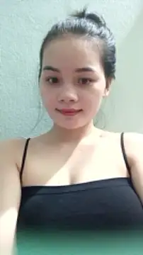 Ngoc-Trinh naked strip on webcam for live sex chat
