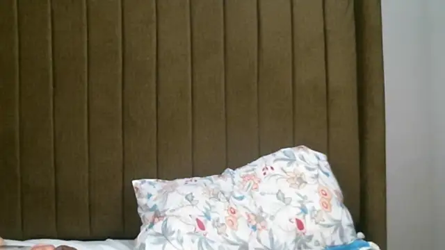 Sexy_pinky7 naked strip on webcam for live sex chat